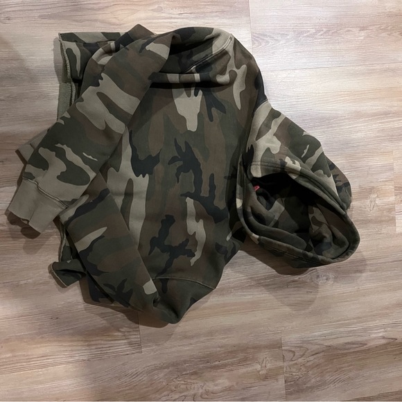 TNA Perfect Hoodie - camo - Aritzia - Picture 3 of 3